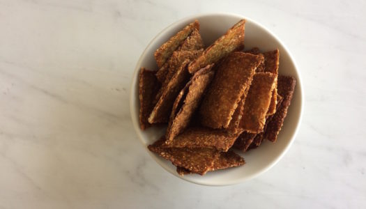 QUINOA CRACKERS WITH MIXED SEEDS